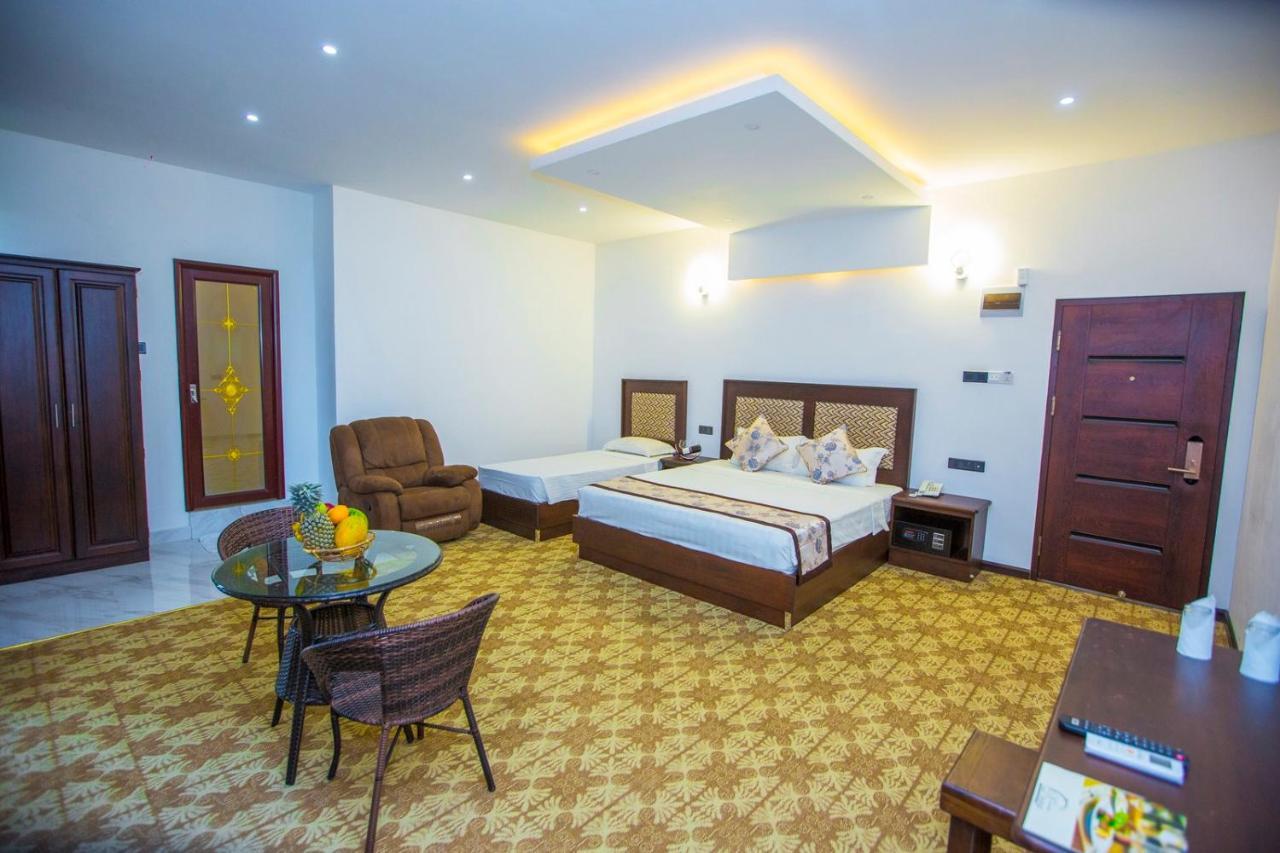 Euro Star Hotel Katunayaka Kültér fotó