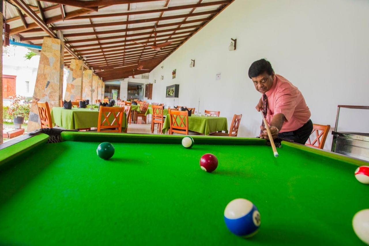 Euro Star Hotel Katunayaka Kültér fotó